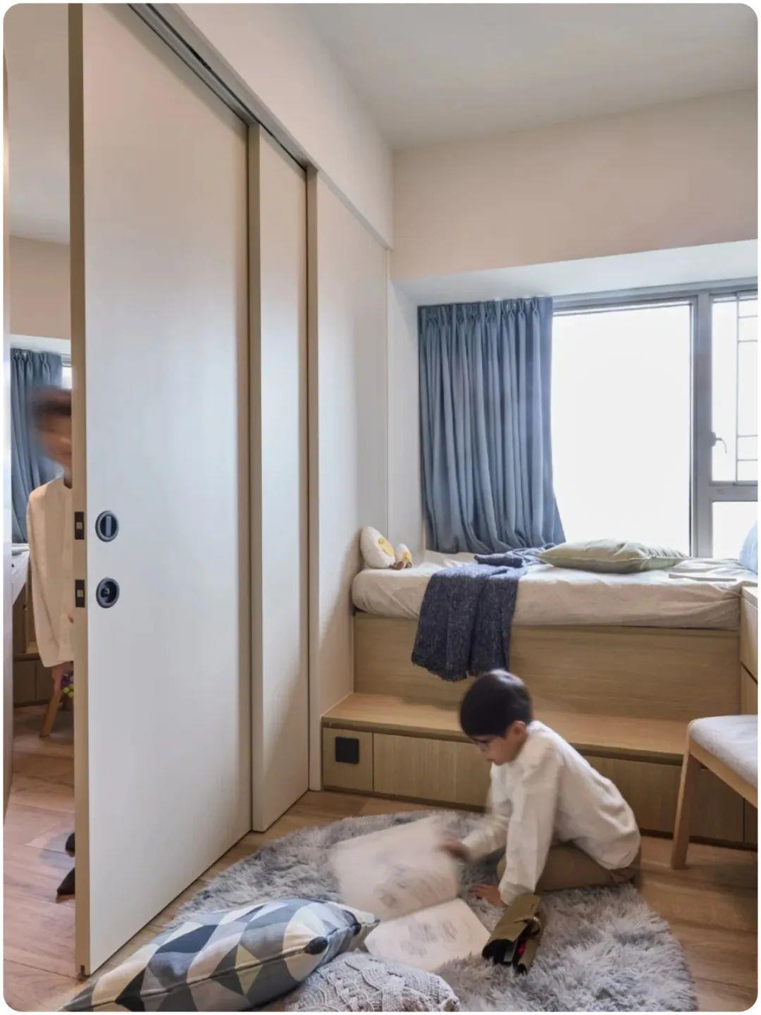 Different forms and options of bedroom doors
