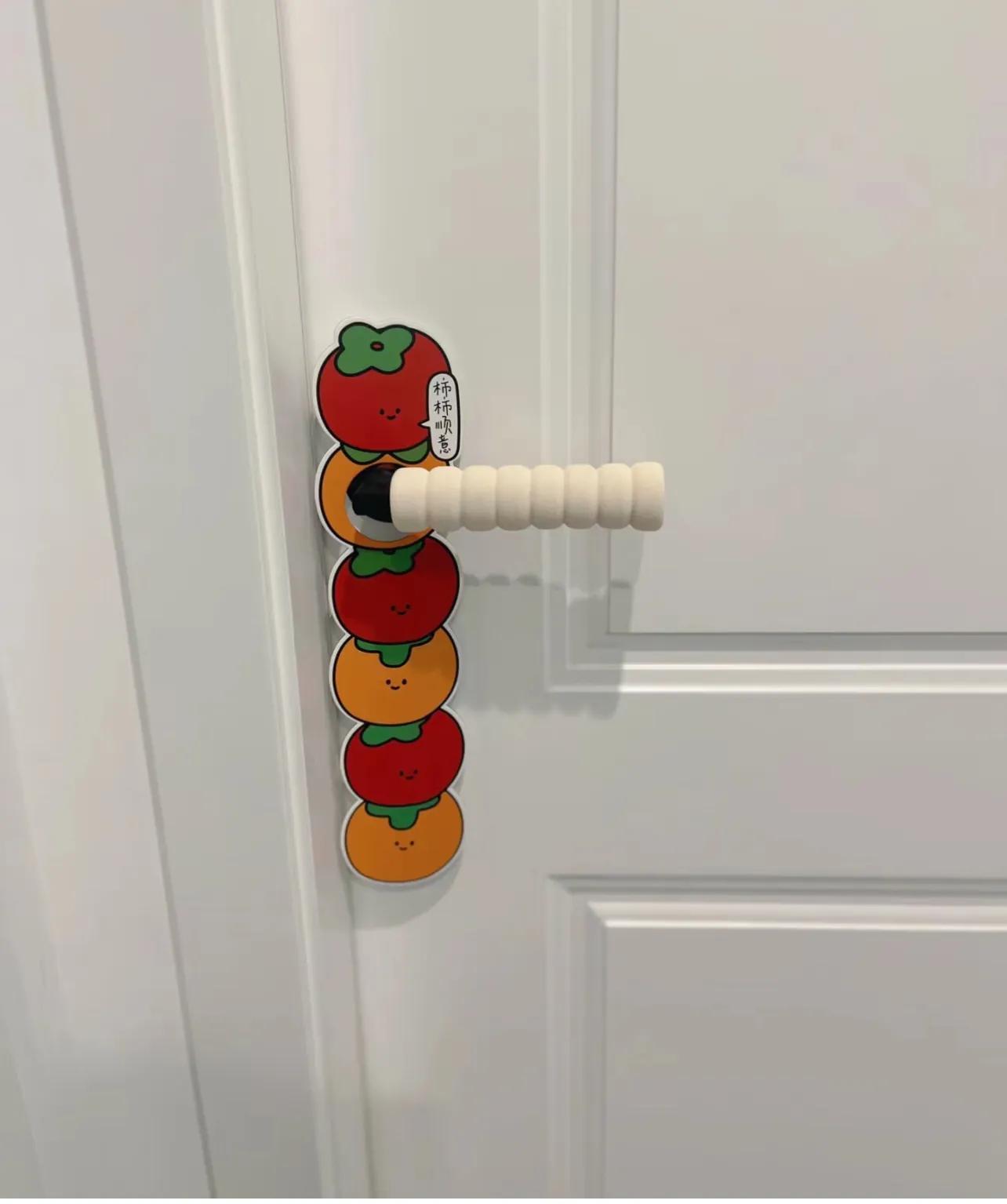 Ugly door counterattack: less than 100, \"replaced a door\" for the bathroom