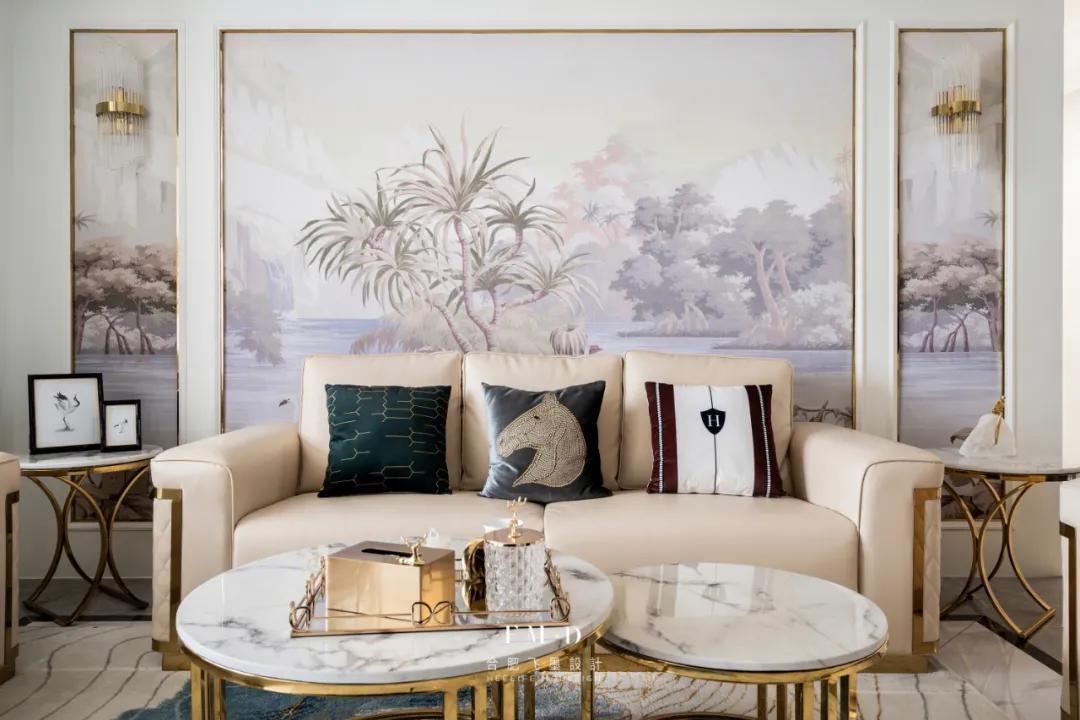 Take stock of the 10 most popular design styles at the moment. If you are decorating, pick the one you like.