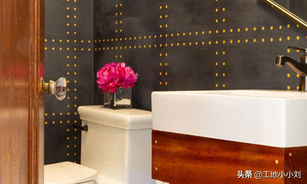 20 foreign modern bathroom doors, there is always one that will impress you