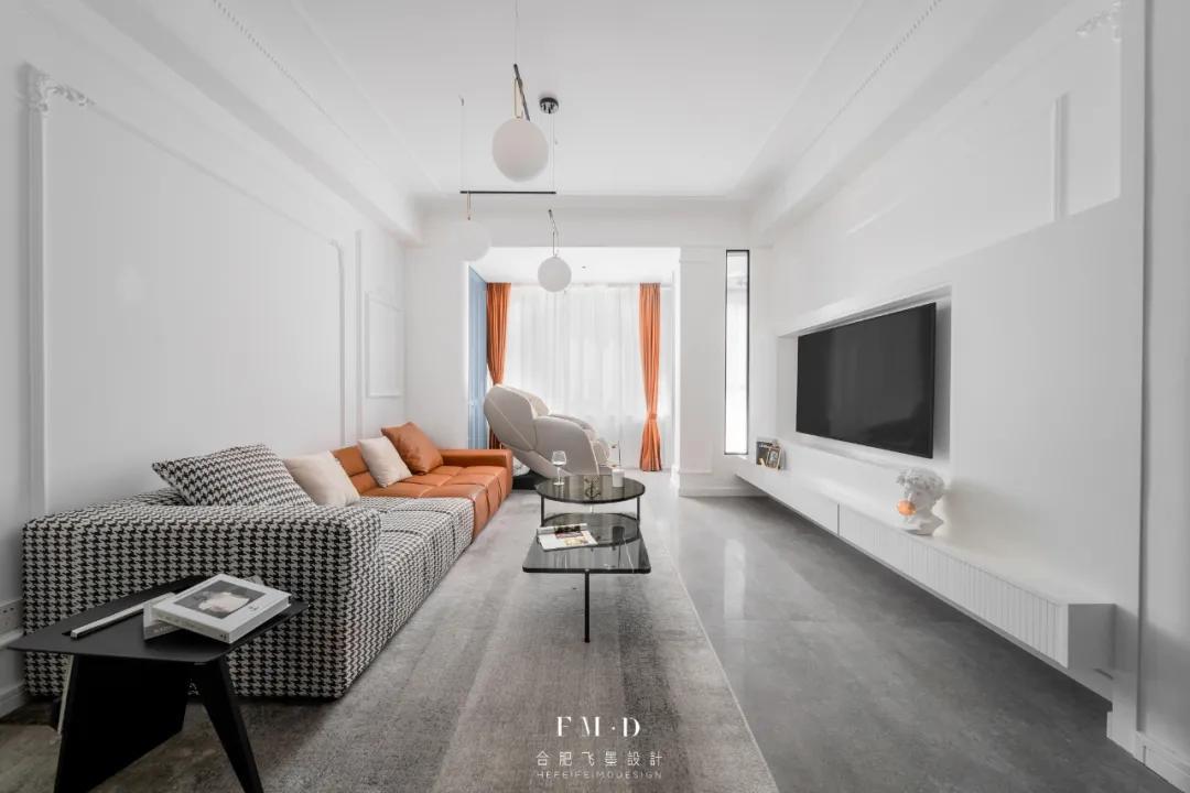 Take stock of the 10 most popular design styles at the moment. If you are decorating, pick the one you like.