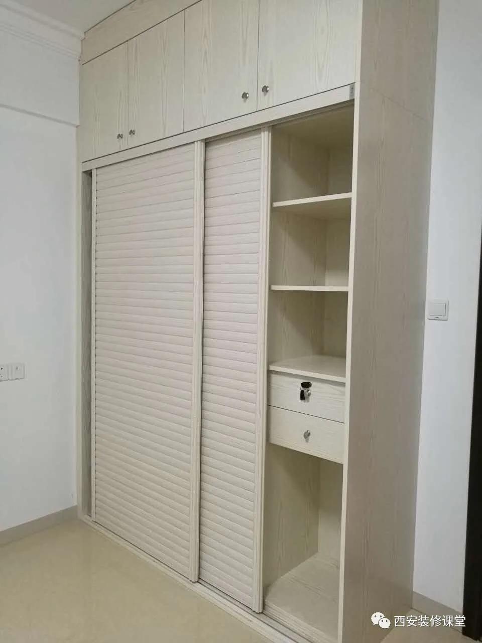 Which wardrobe door is better, sliding or sliding?