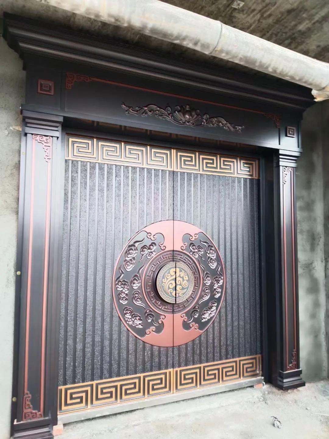 The difference between cast aluminum doors and zinc alloy doors!