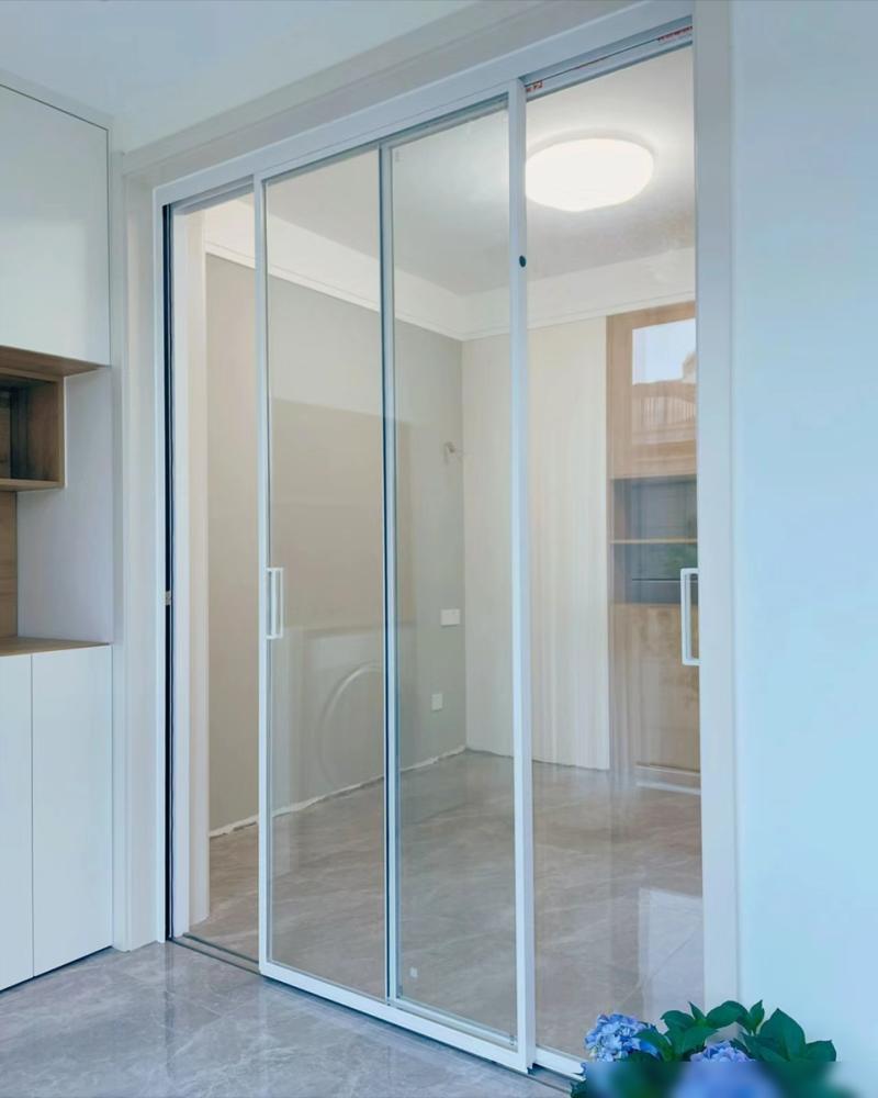 When buying a \"sliding door\", don\'t just look at the surface. Experts will teach you these 5 details. The difference is huge.