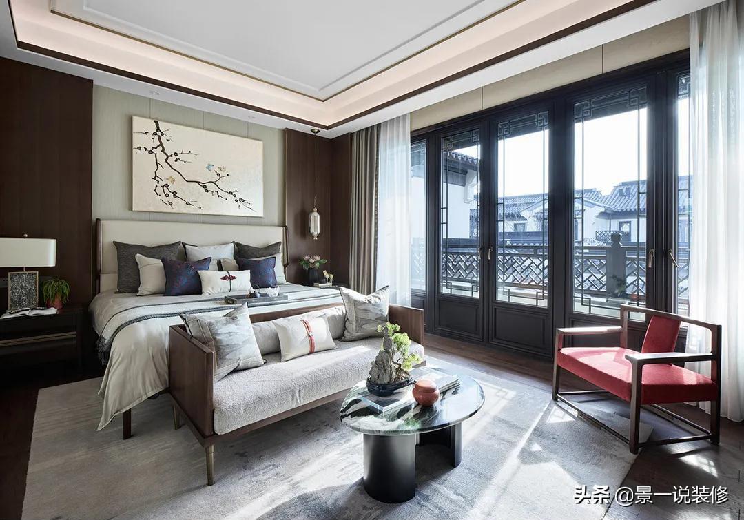 During the original decoration, the balcony and the living room were not merged, and a folding door was made. After moving in, I found that it was really wise.