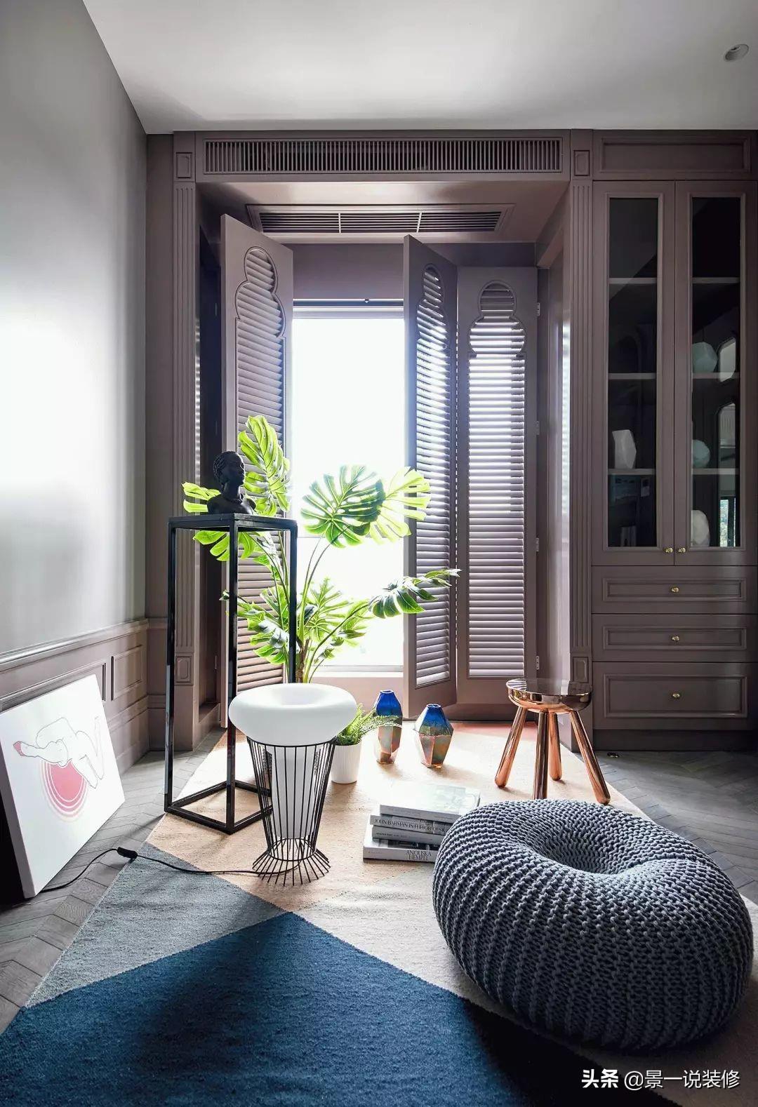 During the original decoration, the balcony and the living room were not merged, and a folding door was made. After moving in, I found that it was really wise.