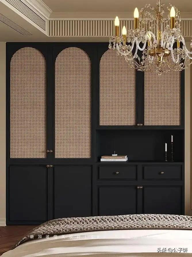 Decoration companies \"dig holes\" - to add items, they will do the following aspects: