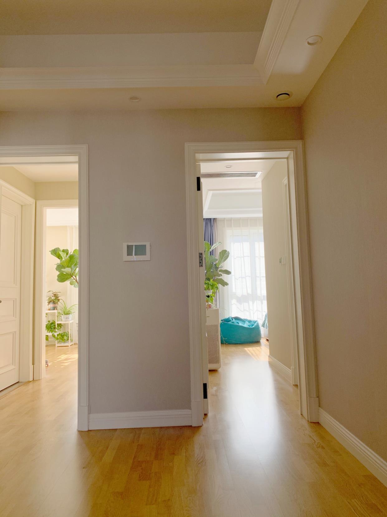 The second renovation abandoned these \"seemingly high-end\" designs and avoided many potential risks.