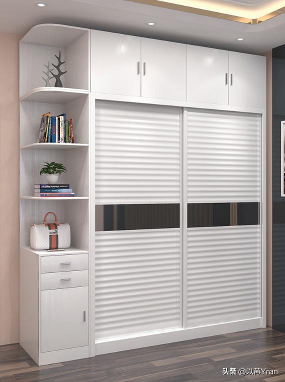 Sliding doors or swing doors for wardrobe? After experiencing this, I can’t help but feel uncomfortable saying these words. They are so true.