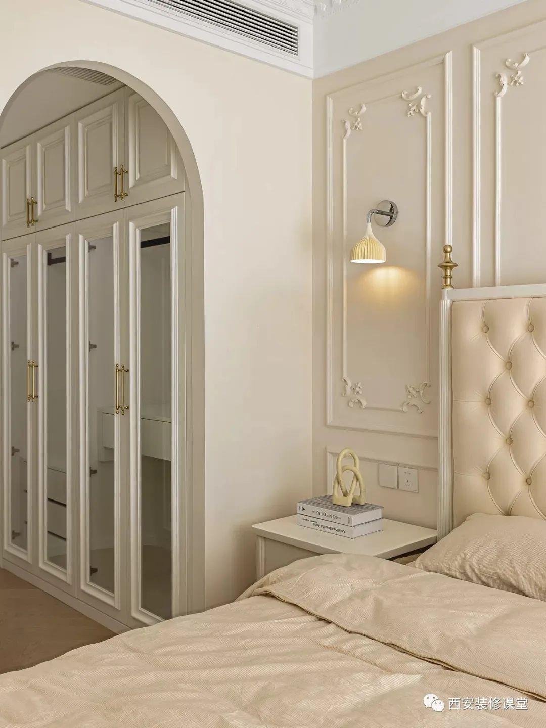 During decoration, where are mirror cabinet doors used?