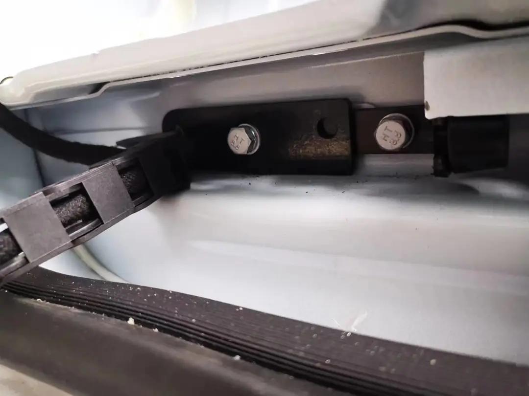 BAIC Ace M7 Electric Center Door, Ace Ruisheng M7 Electric Door Installation Manual