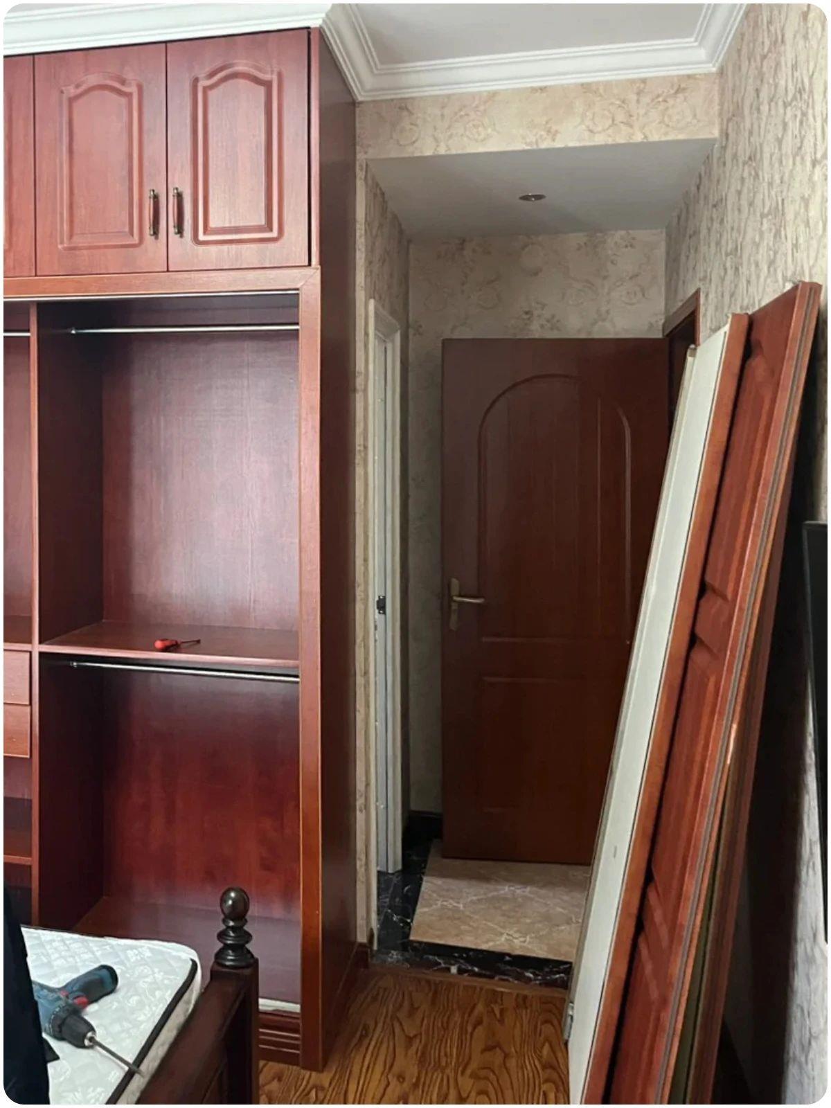 Why aren’t wardrobe doors made of sliding doors?