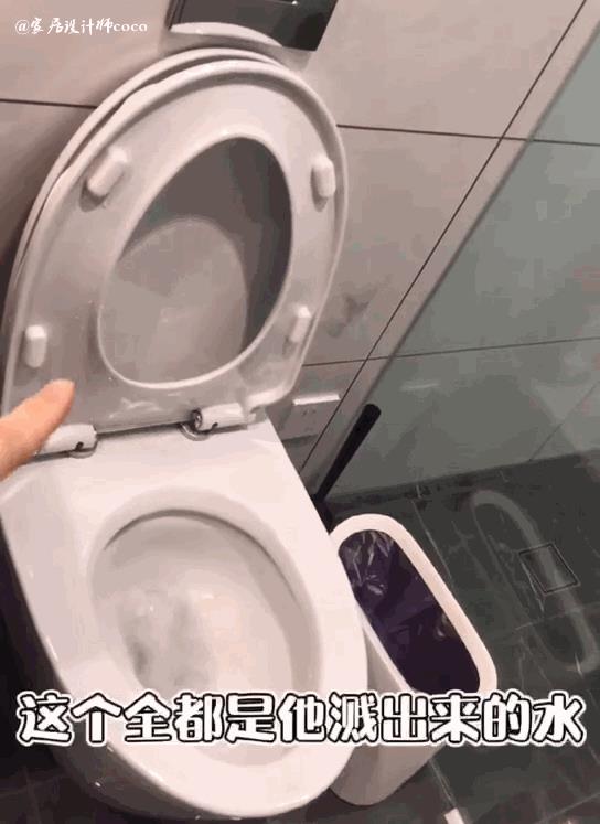 No matter how big or small the bathroom is, don’t blindly follow the trend. It was an internet celebrity hit back then, but now it’s all useless.