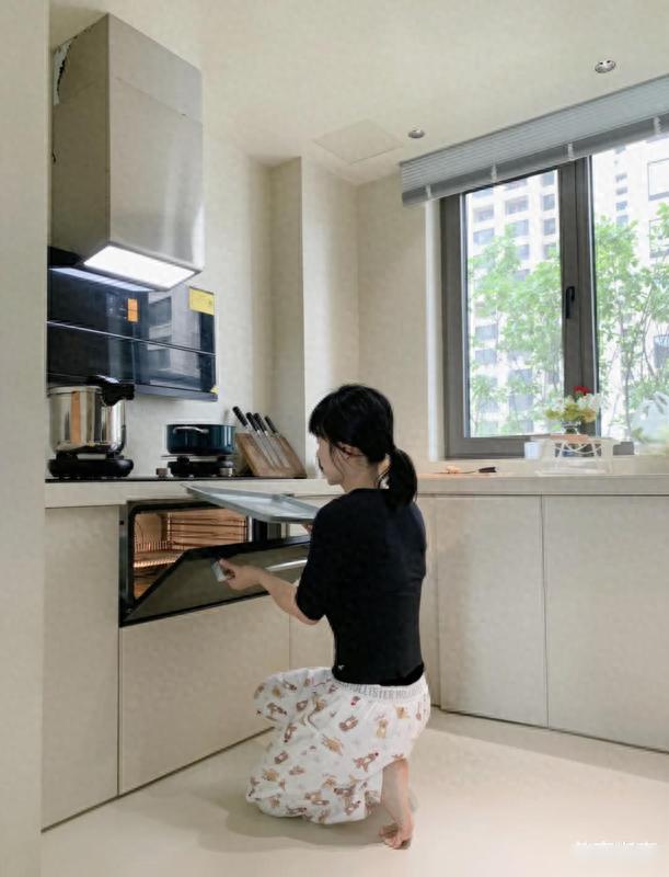 I discovered that a kitchen with a client attracted 100,000 fans because of its exquisite decoration. Netizens: Very high-end