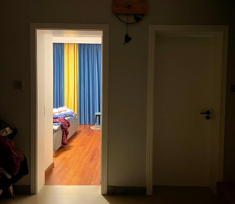 Do you need to close the bedroom door when you sleep at night? It\'s not superstition, but scientific basis